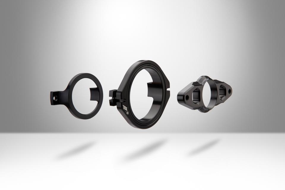 Гироротор Title MTB G1 - купить | Lama Bike Parts- Гироротор, который специально спроектировали для MTB. Сделано в Канаде! Выпускается в двух вариантах для тонких (диаметр 54 мм) рулевых стаканов. Рекомендуется использовать шток на 20 мм длиннее. В качестве подшипника используется прочная и износостойкая Delrin втулка (полиформальдегид). ВНИМАНИЕ! Этот товар - только гироротор. Тормозная ручка и тросы продаются отдельно.